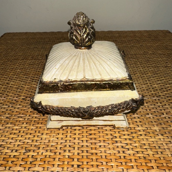 Stone Jewlery Brass Flower Tinker Box 3” Beige Collectable Heavy Grandma Beauty - Picture 1 of 13